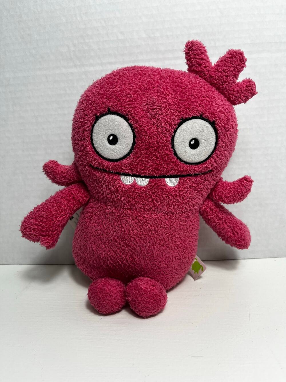 Ugly Dolls 2019 MOXY 9" pink plush scary cute stuffed animal plush sitting